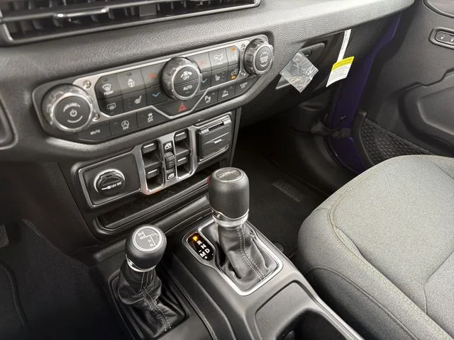New 2026 Reign Exterior Paint Jeep Sport S image 23