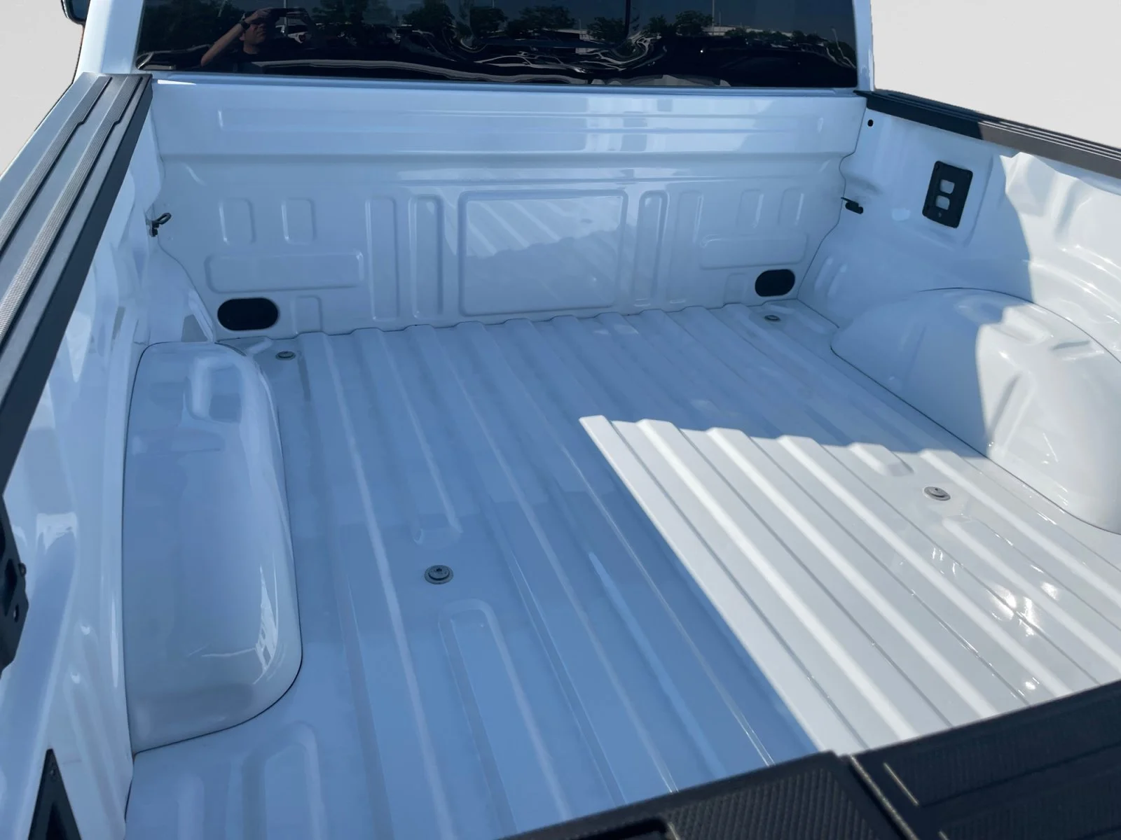 New 2026 Oxford White Ford XLT image 10