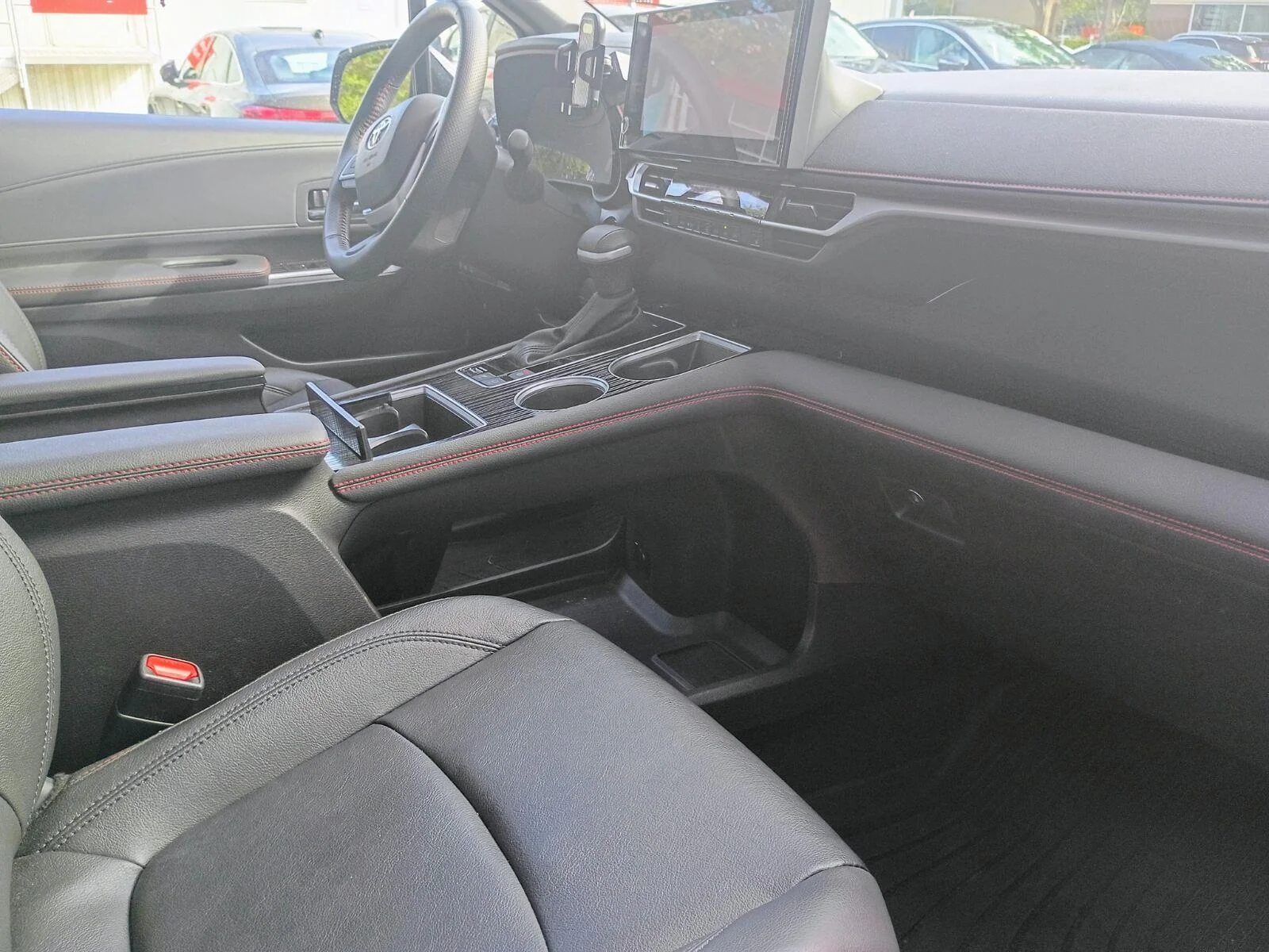 Used 2025 Cement Toyota XSE image 9