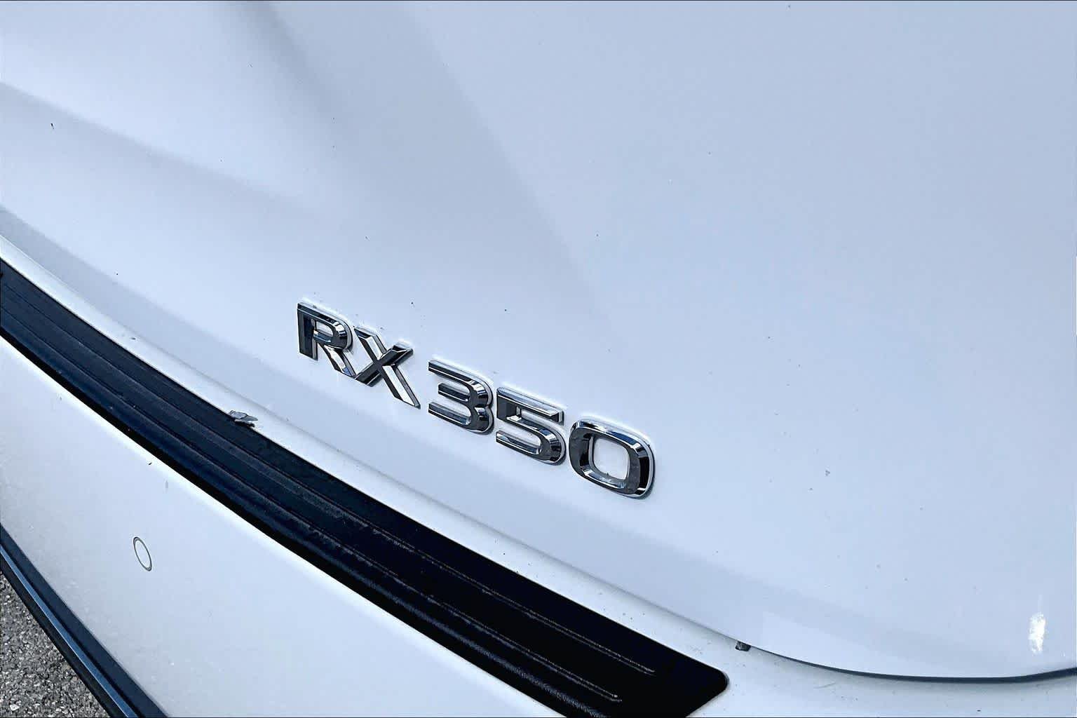Certified Used 2022 Ultra White Lexus F SPORT Handling image 10