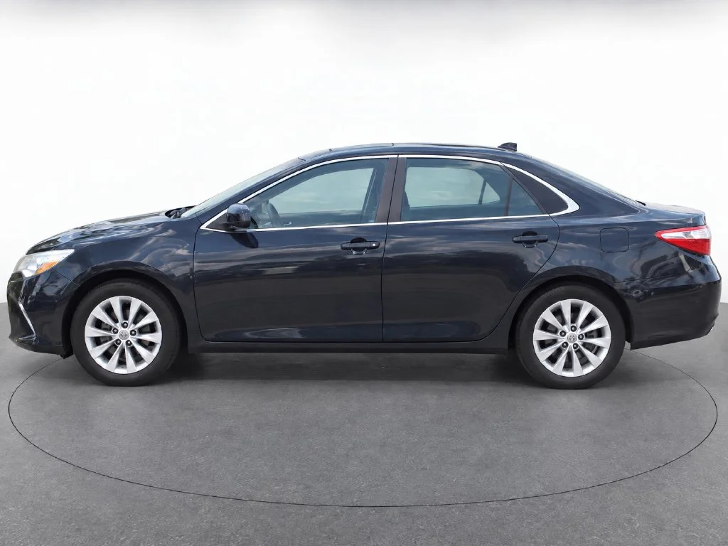 Used 2015 Toyota Camry LE with VIN 4T4BF1FKXFR494182 for sale in Woburn, MA