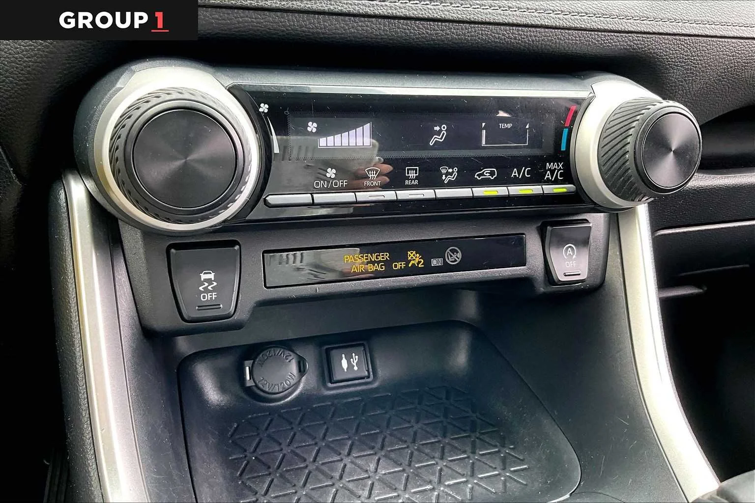 Certified Used 2019 Ruby Flare Pearl Toyota LE image 34