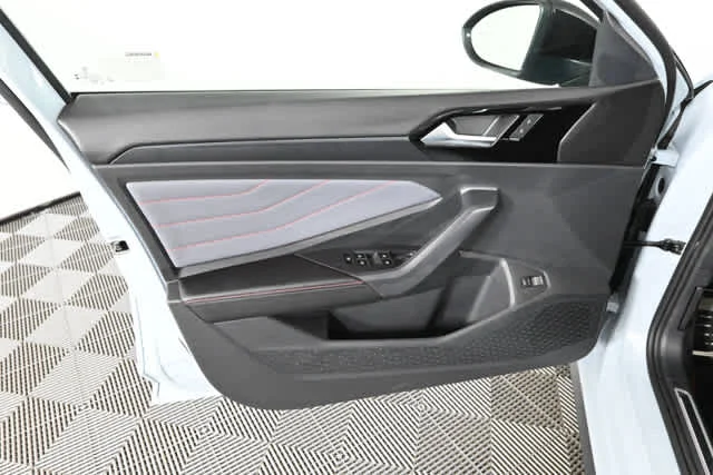 New 2026 Monument Gray w/Deep Black Roof Volkswagen Autobahn image 19