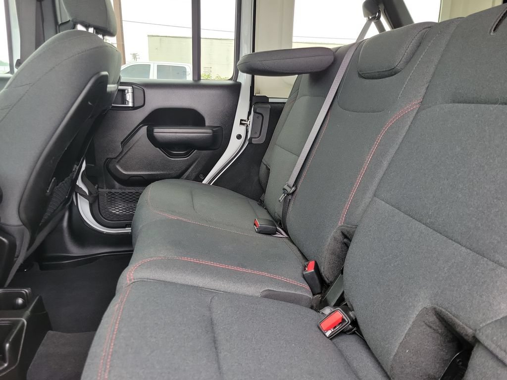 2024 Jeep Wrangler 4-Door Rubicon - Photo 10