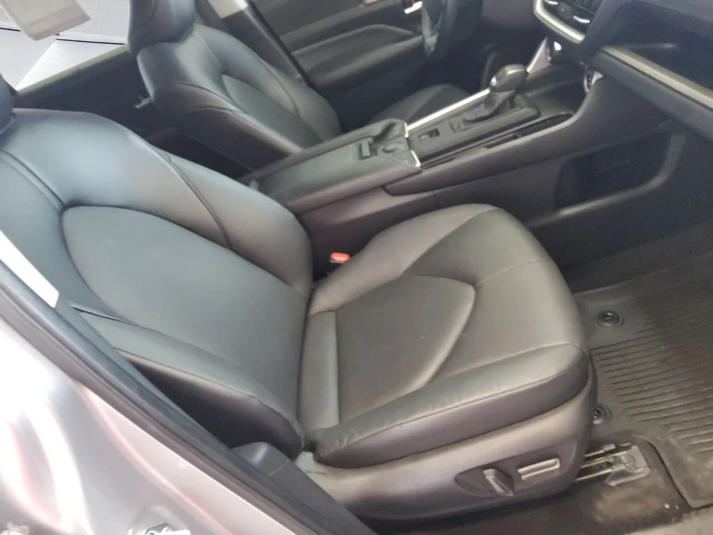 Used 2024 Silver Toyota XLE image 14