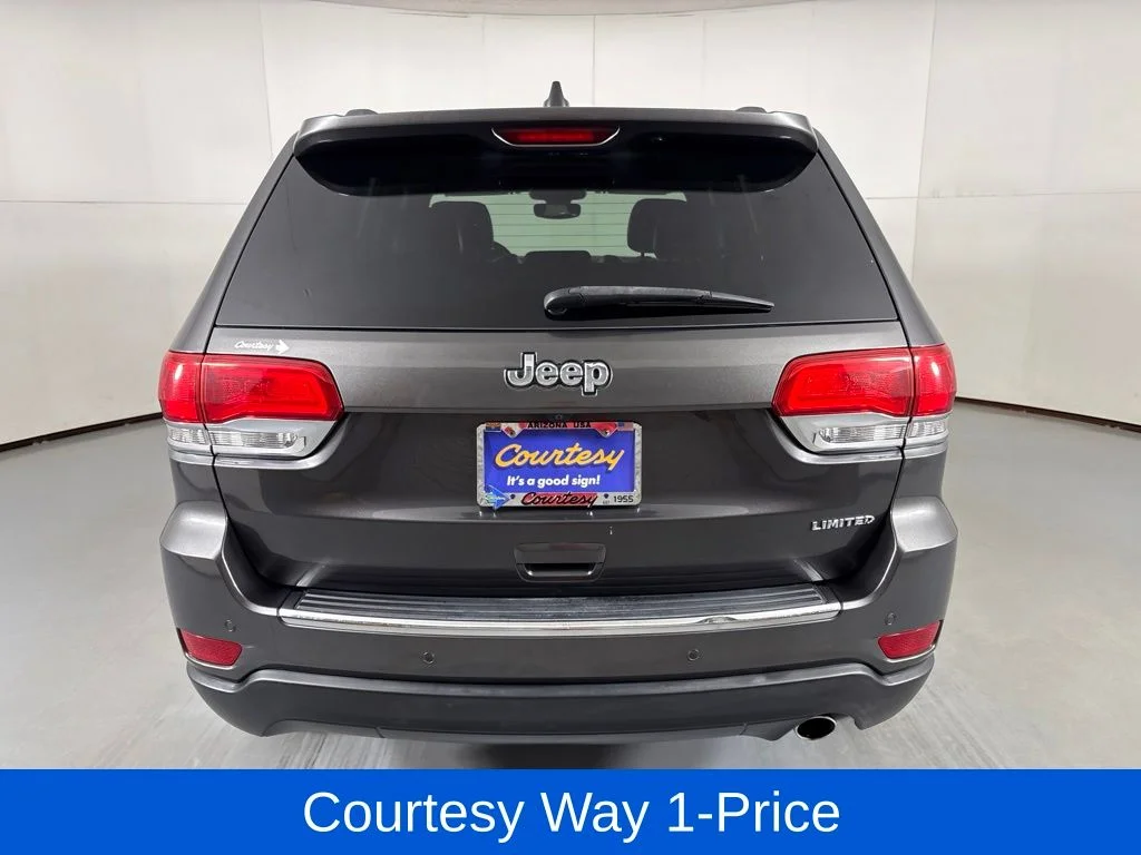 Used 2018 Gray Jeep Limited image 9