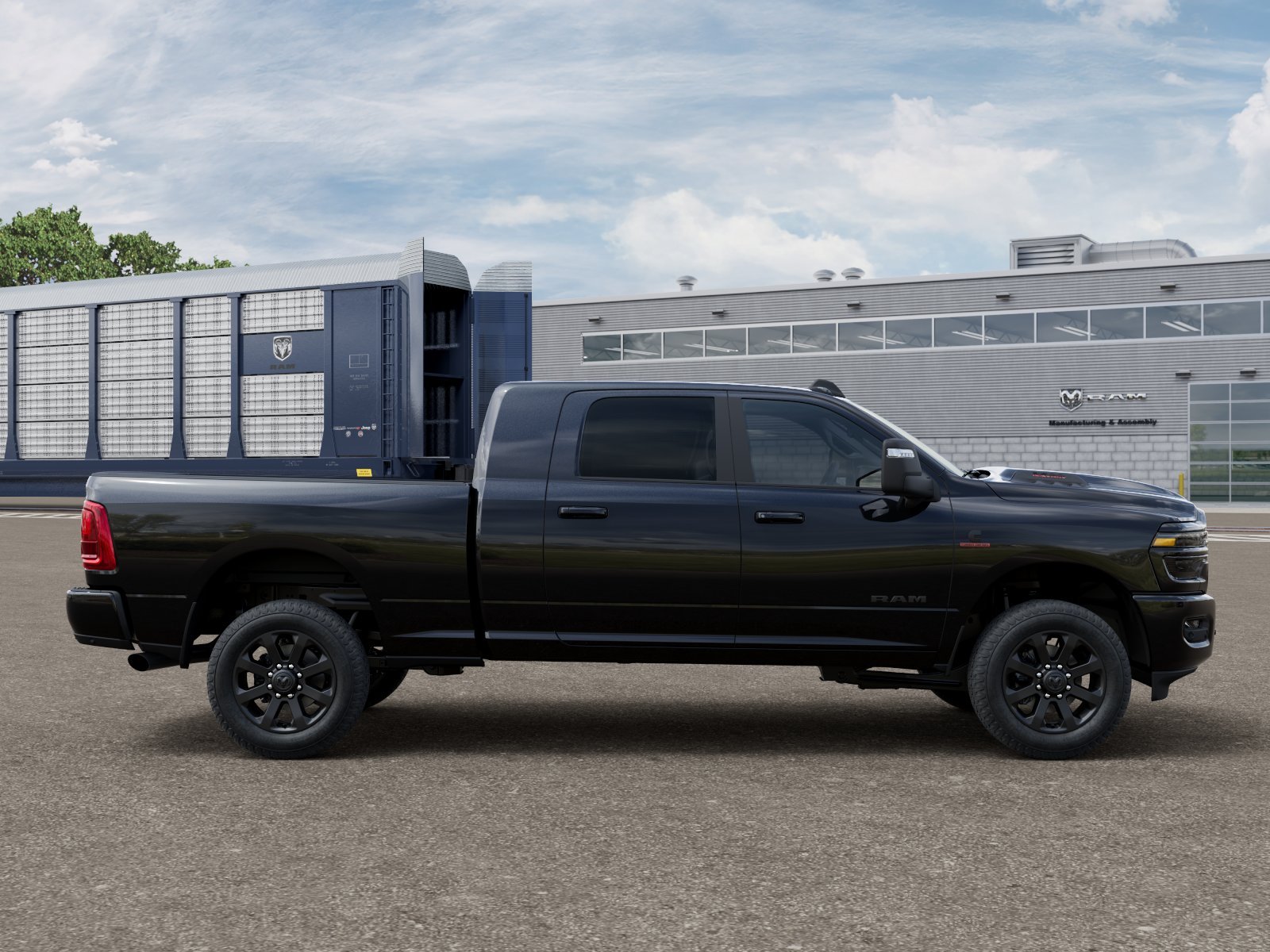 New 2027 Diamond Black Crystal Pearl-Coat Exterior Paint RAM LARAMIE image 12