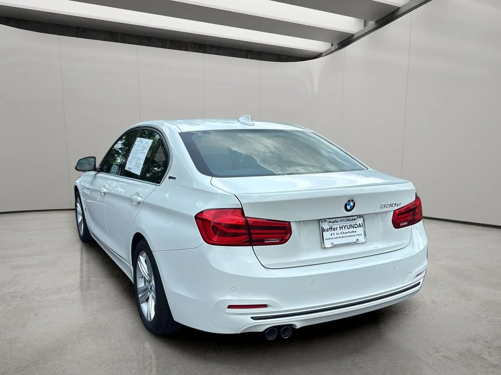 Used 2018 Alpine White BMW 330e iPerformance image 3