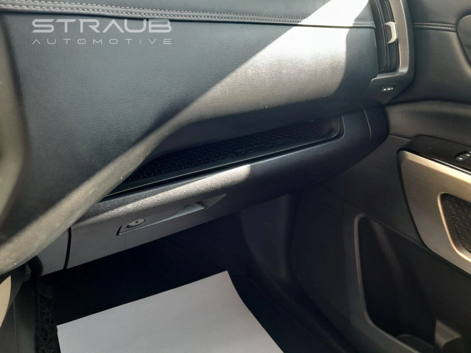 Used 2022 Scarlet Ember Tintcoat Nissan Platinum image 37