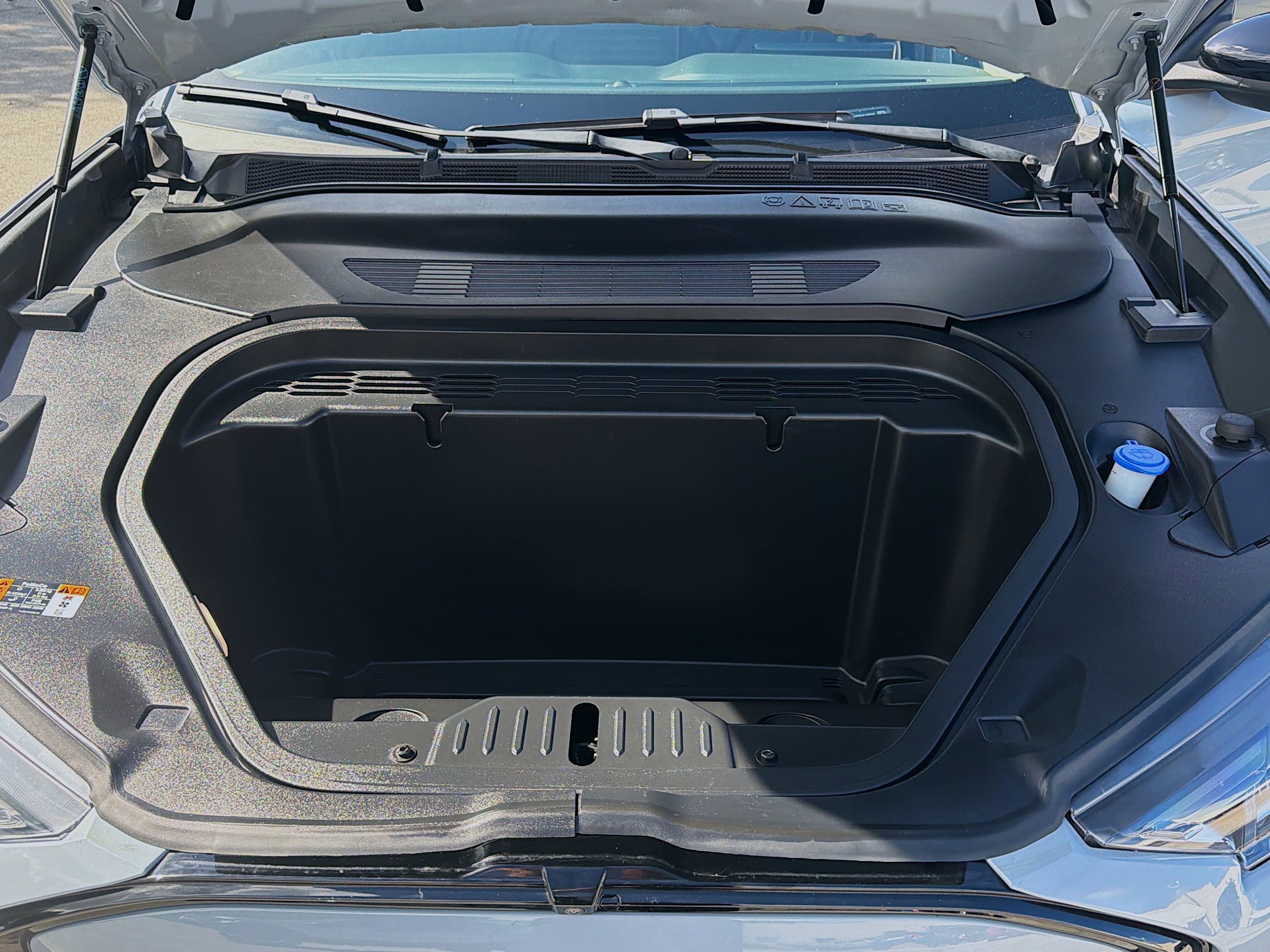 Used 2024 Gray Metallic Ford Premium image 34