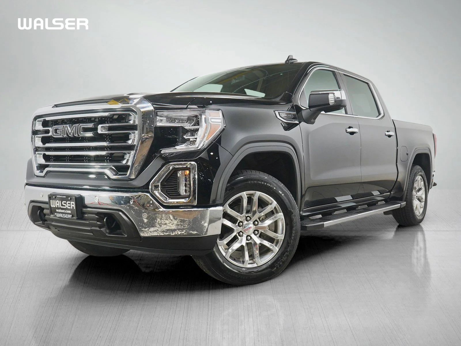 2022 GMC Sierra 4WD Crew Cab Short Box SLT's photo
