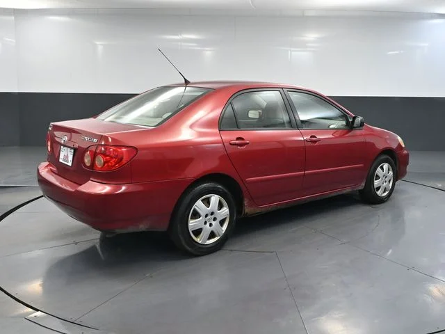Used 2007 Red Toyota LE image 4