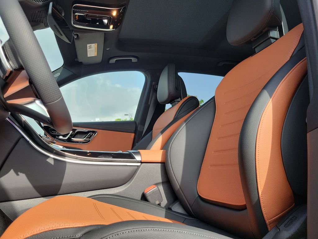 New 2026 Black Mercedes-Benz GLC 300 image 21