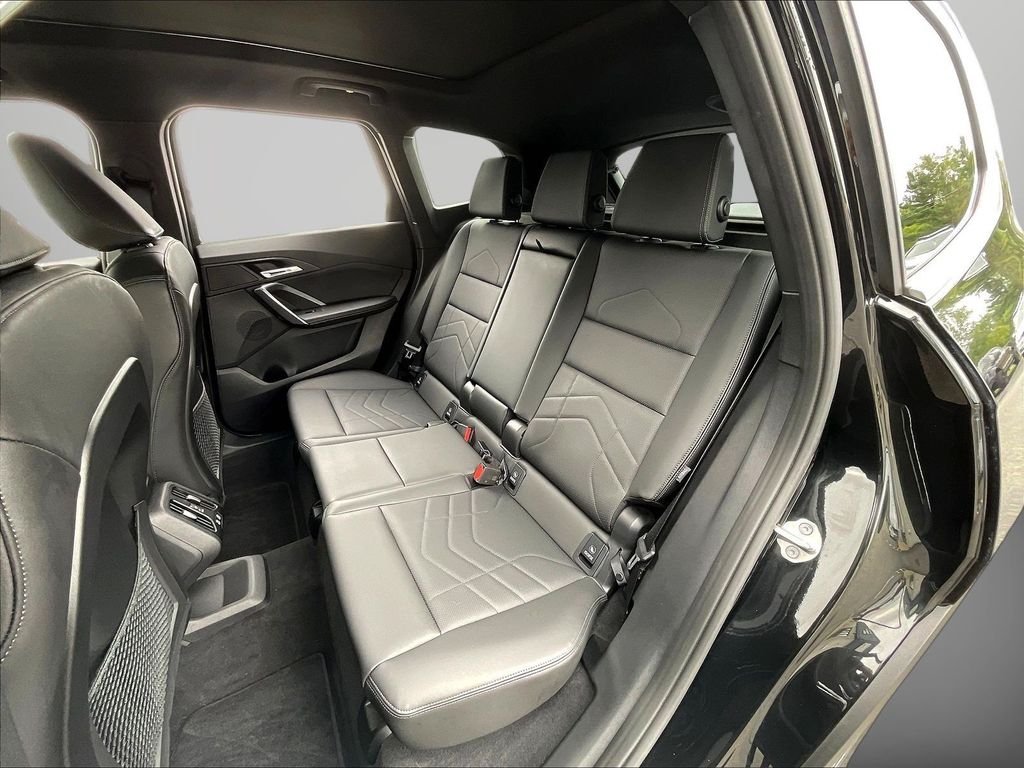Used 2023 Black BMW xDrive28i image 24