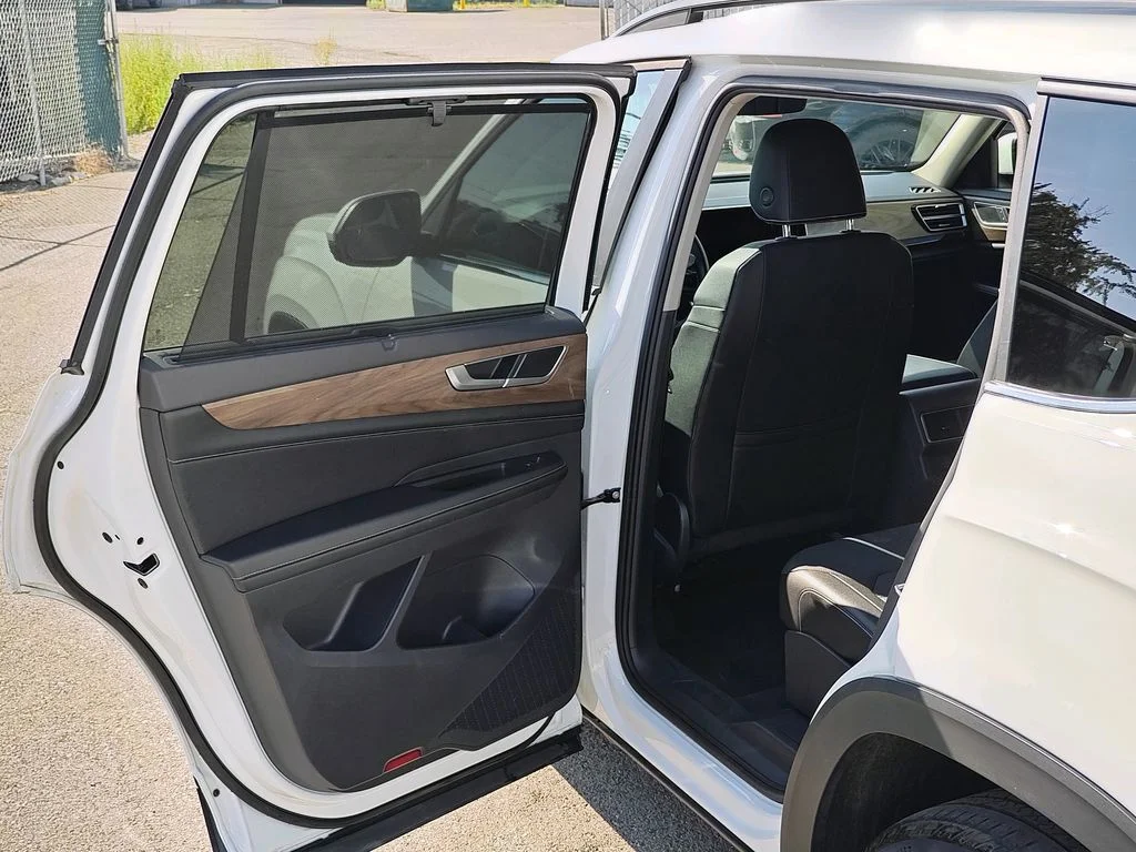 2025 Volkswagen Atlas SE w/Tech - Photo 26