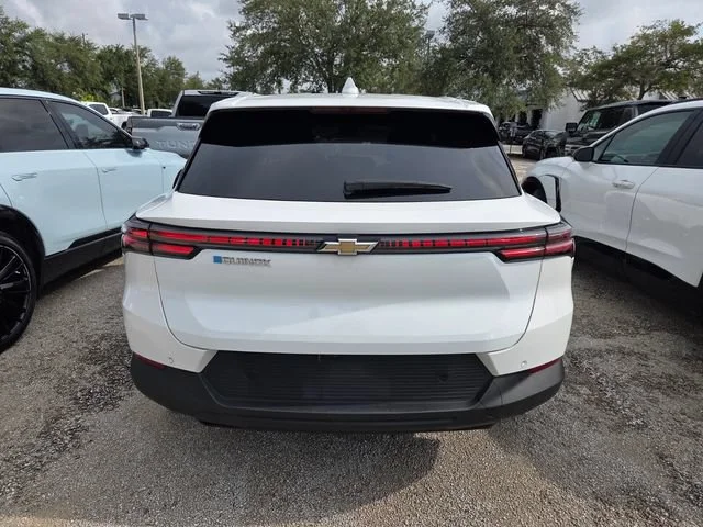 Used 2025 Summit White Chevrolet LT image 5
