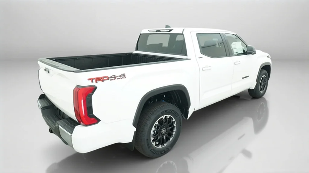 New 2026 Ice Cap Toyota SR5 image 9