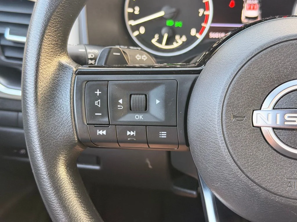 Used 2023 White Nissan SV image 27
