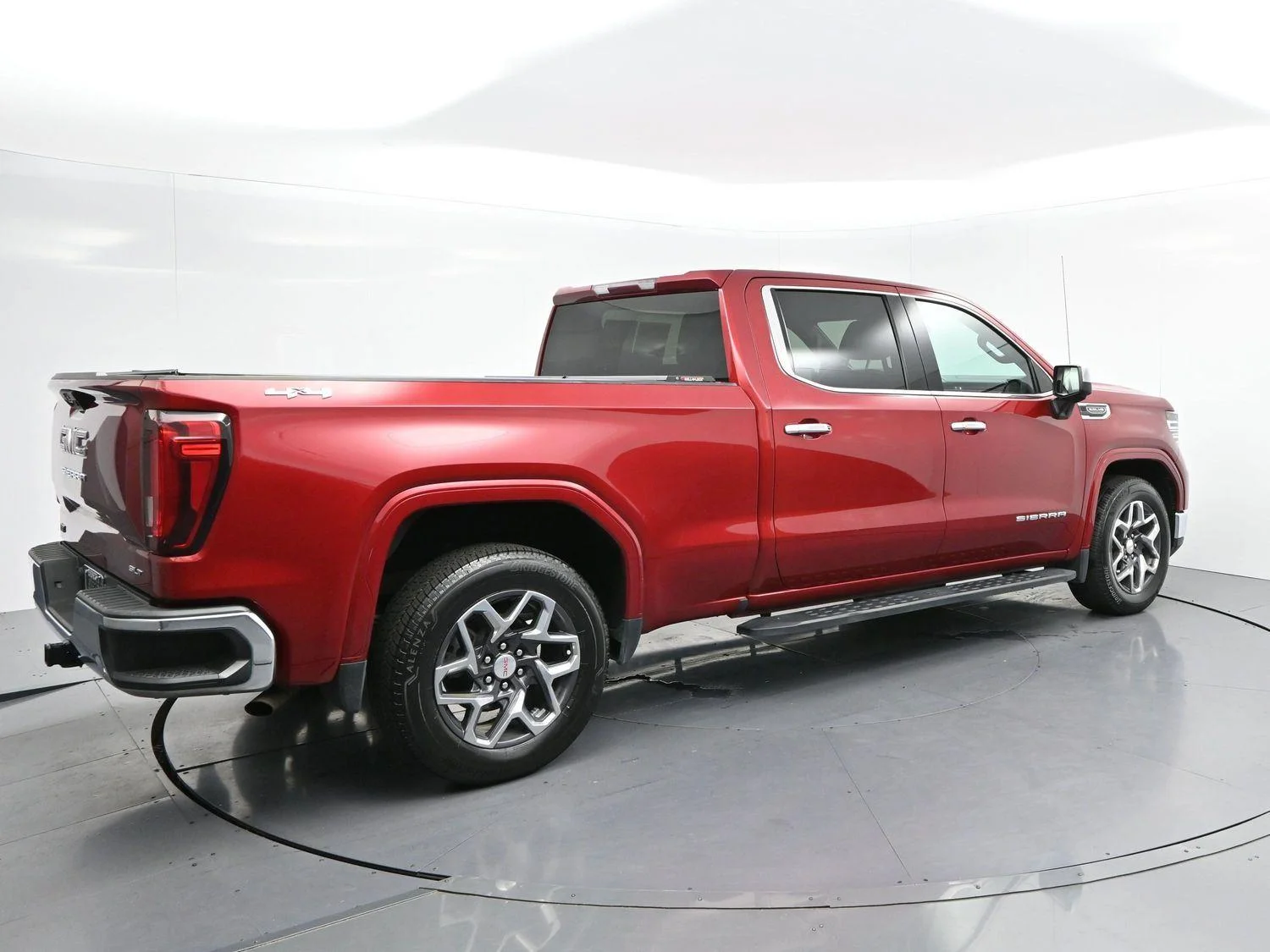 Used 2023 Volcanic Red Tintcoat GMC SLT image 7