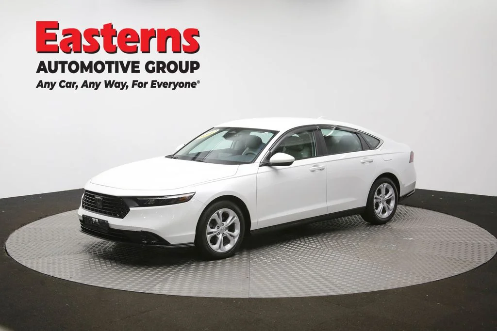 Used 2025 White Honda LX image 54
