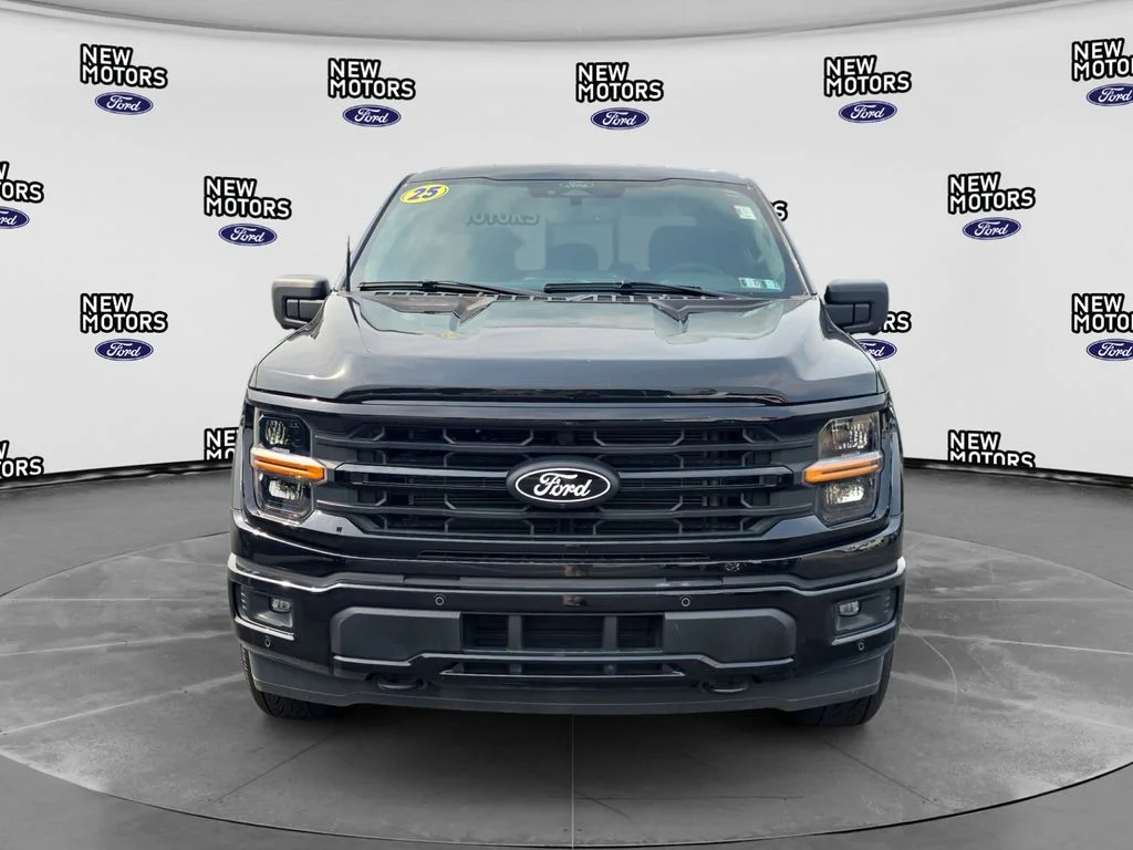 Used 2025 Black Metallic Ford XLT image 7