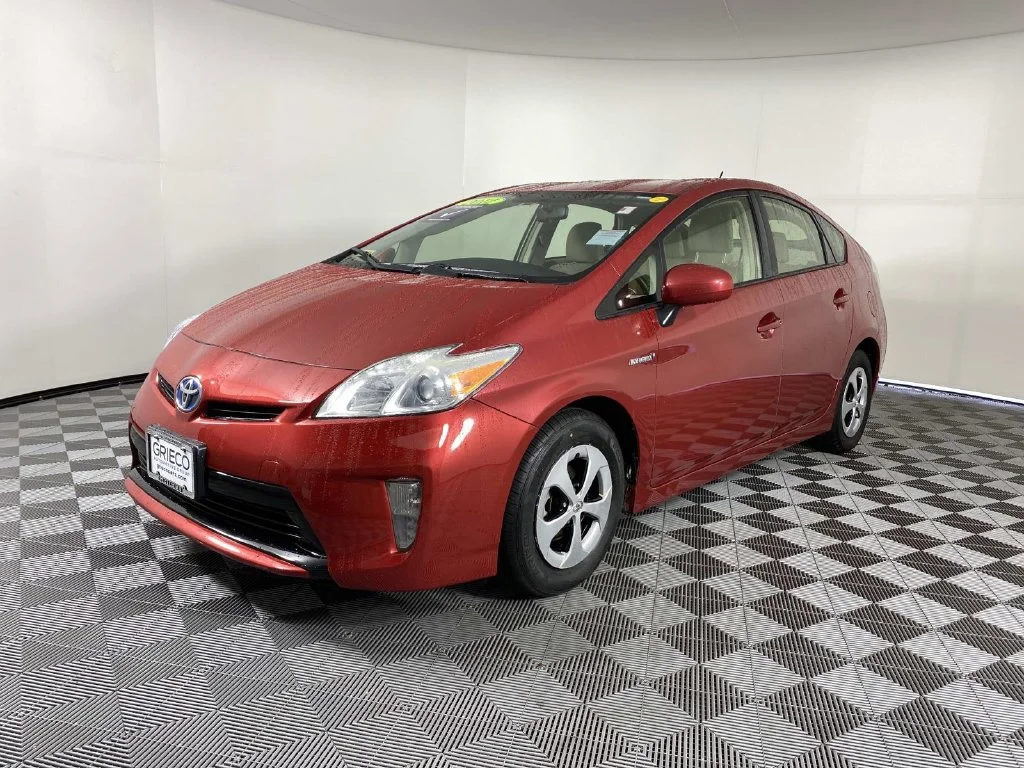 Used 2012 Barcelona Red Metallic Toyota Two image 4