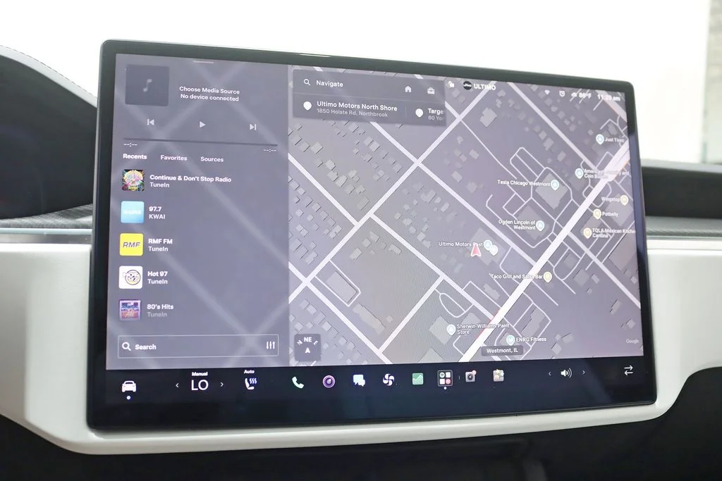 Used 2024 Black Tesla Plaid image 15