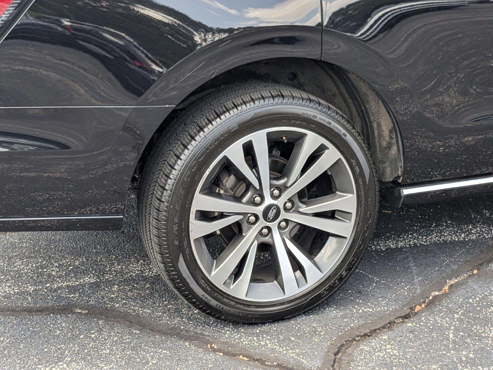 Certified Used 2021 BLACK FORD  image 10