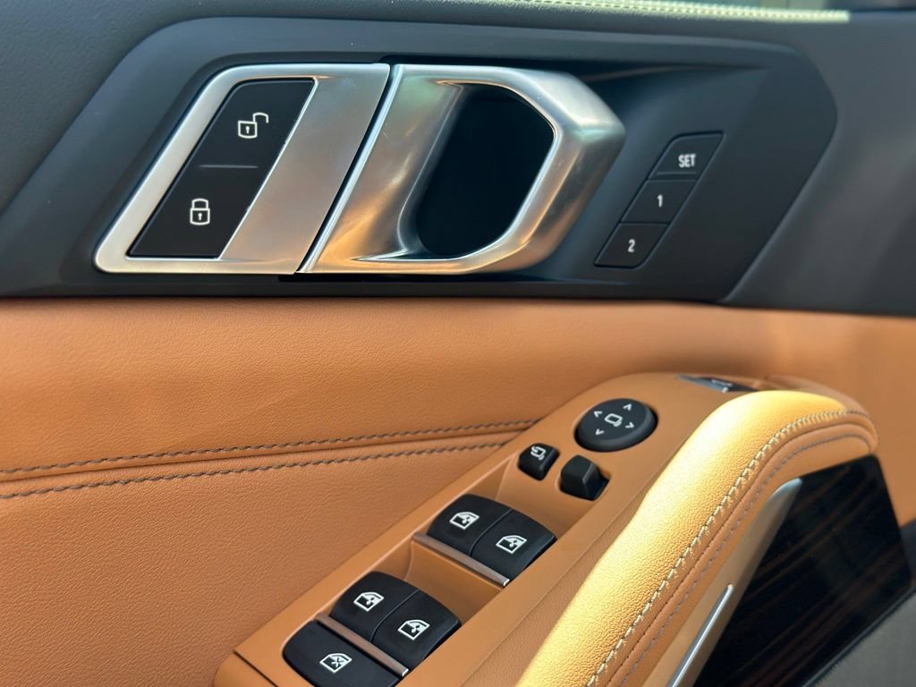 New 2026 Skyscraper Grey Metallic BMW xDrive40i image 18