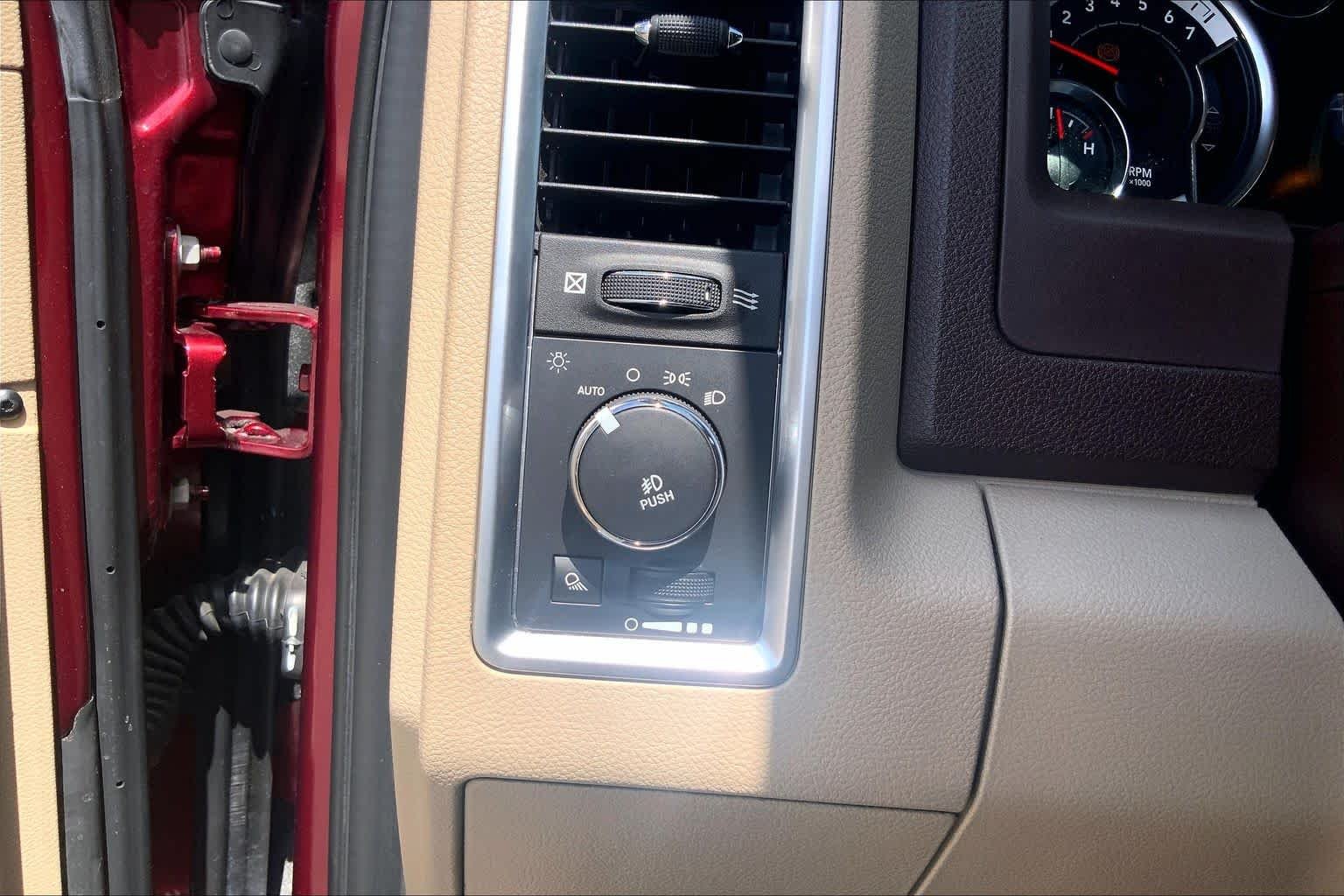 Used 2017 Delmonico Red Pearlcoat Ram Lone Star Silver image 34
