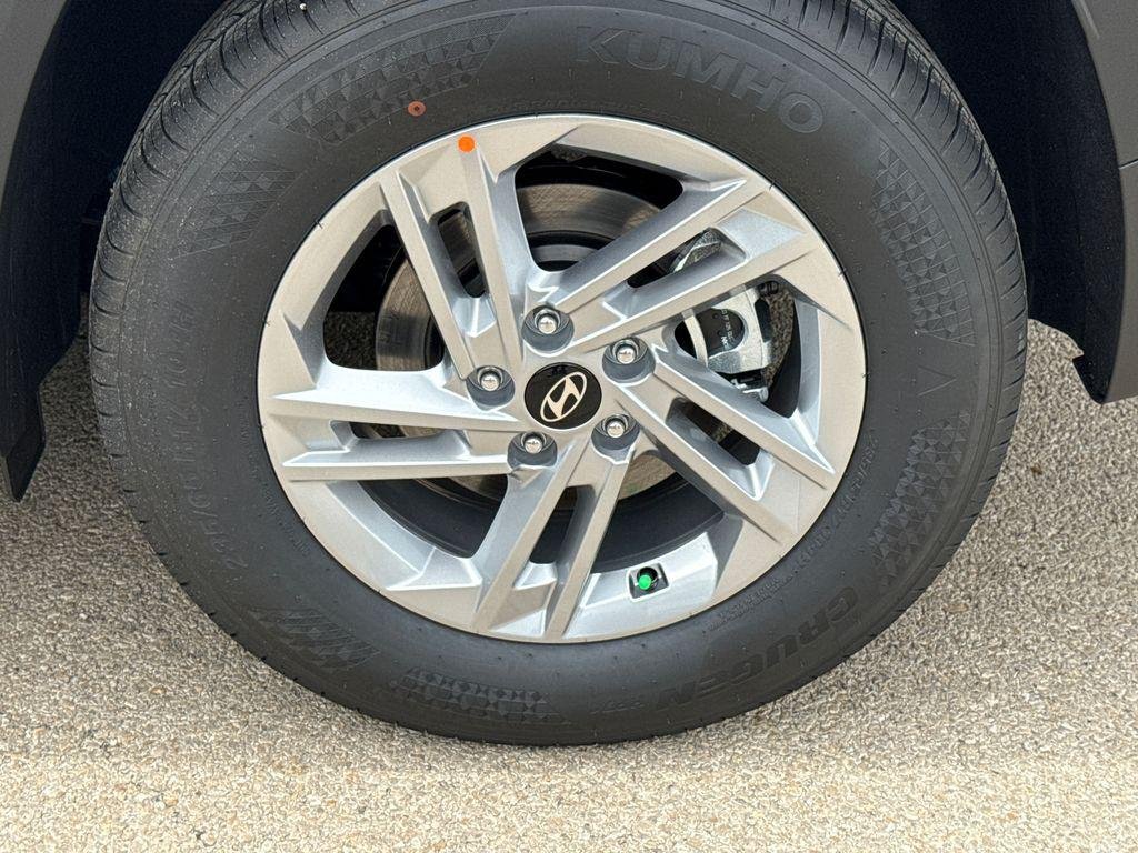 New 2026 White Hyundai SE FWD image 9