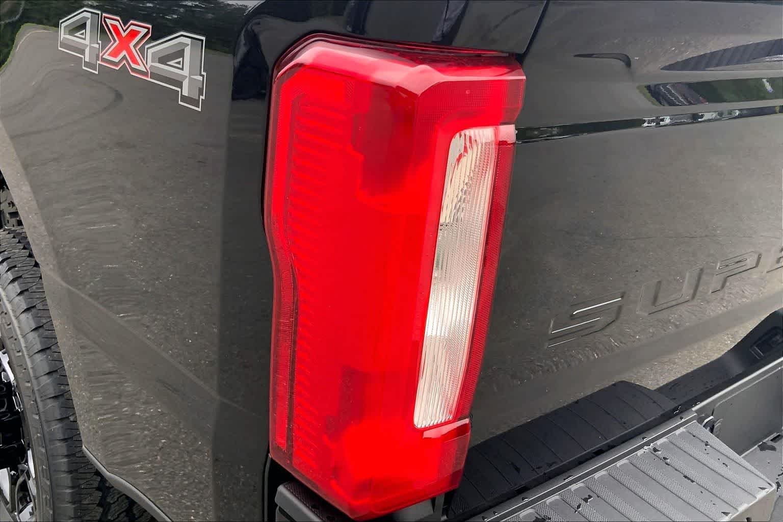 New 2026 Agate Black Metallic Ford XL image 5