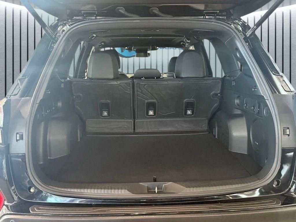 Used 2025 Black Subaru Limited image 9