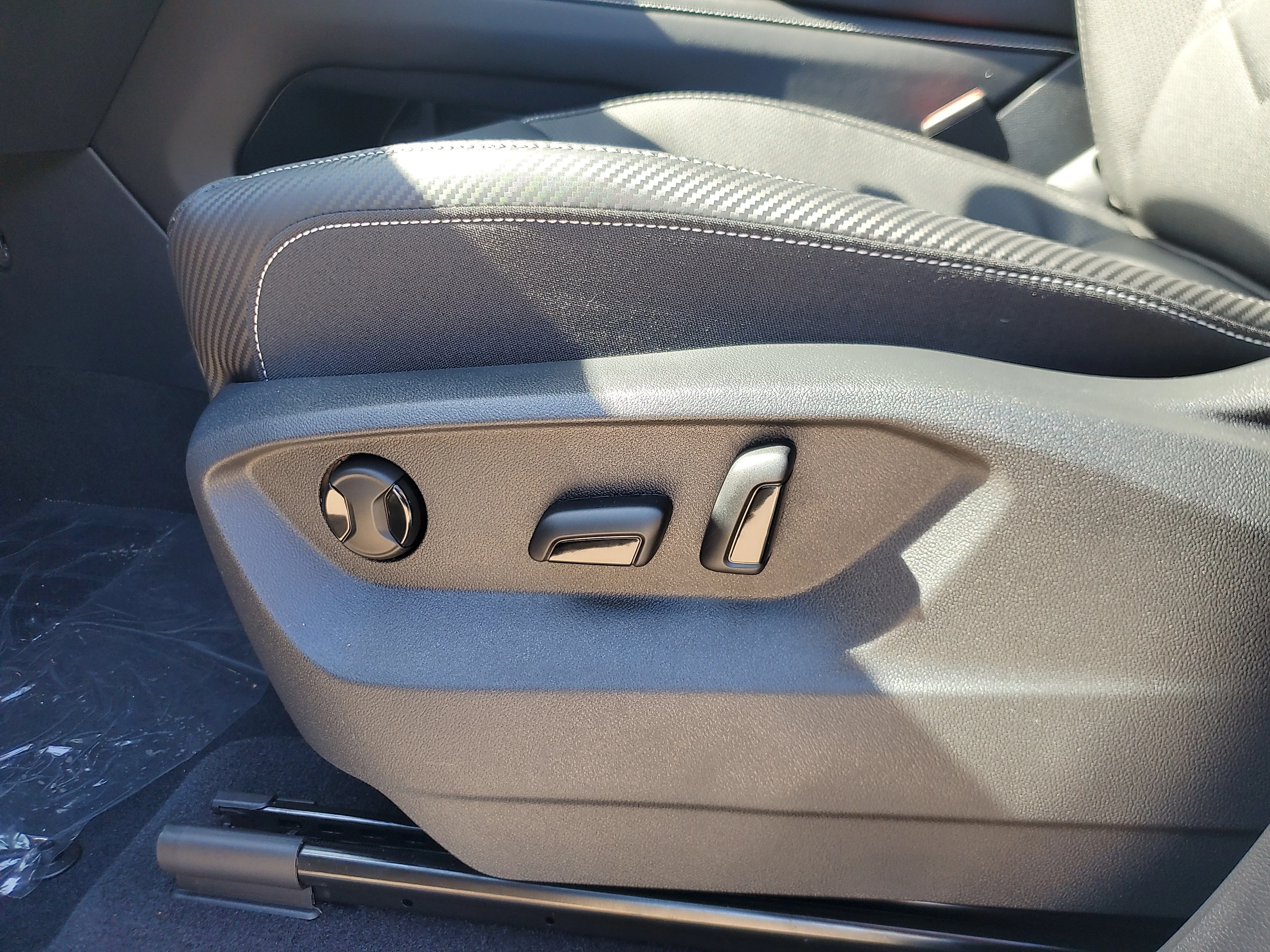 New 2026 Gray Volkswagen 2.0T SE w/Technology image 16