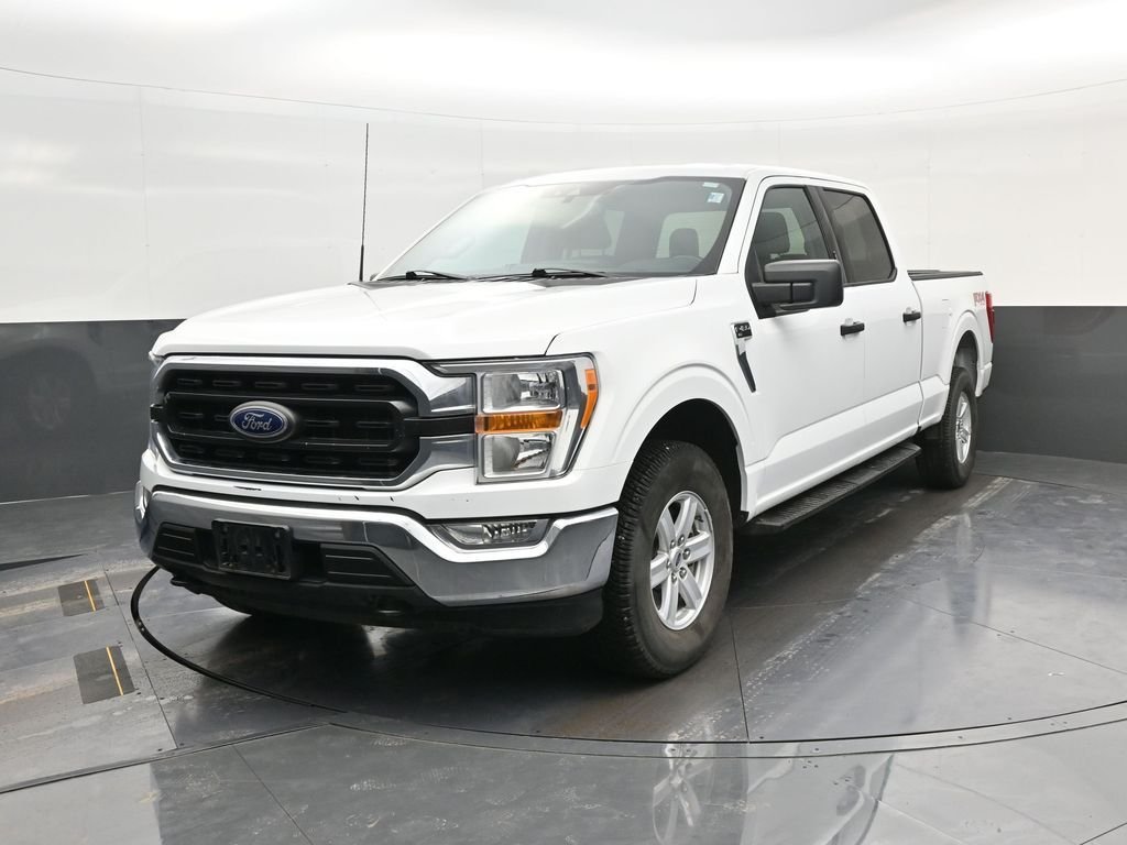 Used 2022 White Ford XLT image 3