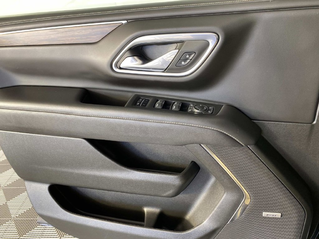 Used 2023 Gray Chevrolet Premier image 24