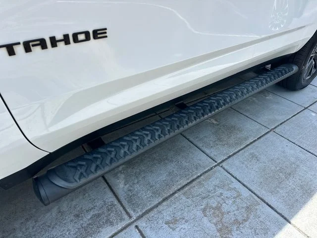 Used 2021 White Chevrolet Z71 image 9