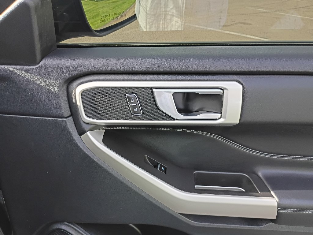 Used 2023 Carbonized Gray Metallic Ford XLT image 11
