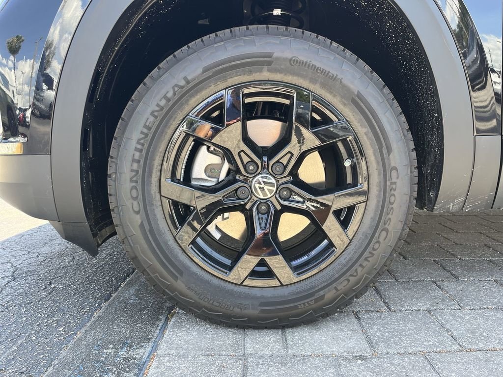 New 2026 Black Volkswagen 2.0T Peak Edition image 37