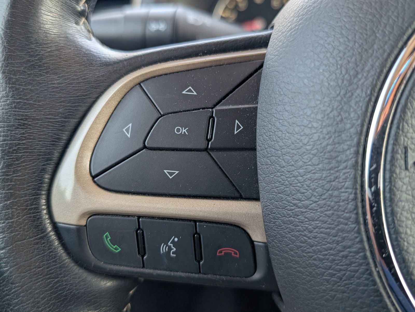 Used 2017 Red Jeep Limited image 13
