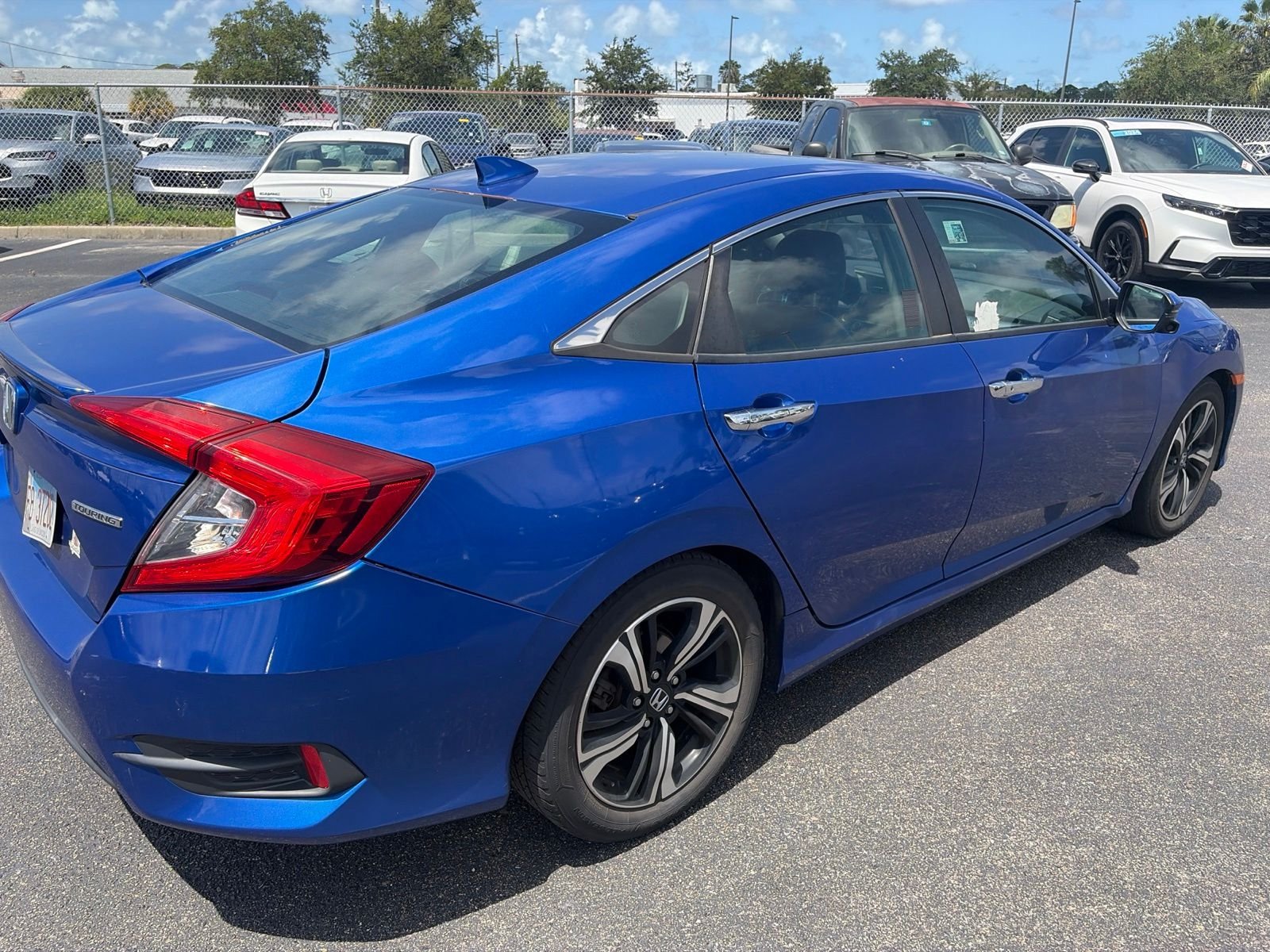 Used 2016 Blue Honda Touring image 7
