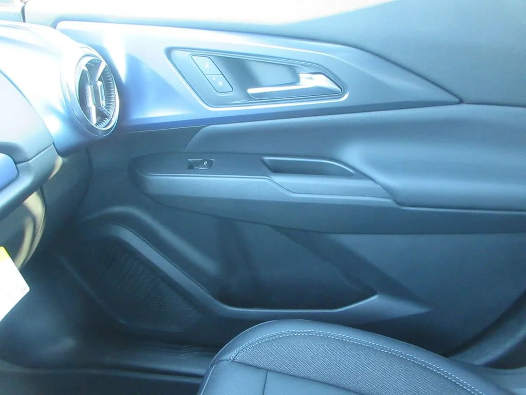 2026 Chevrolet Equinox EV 2LT - Photo 32