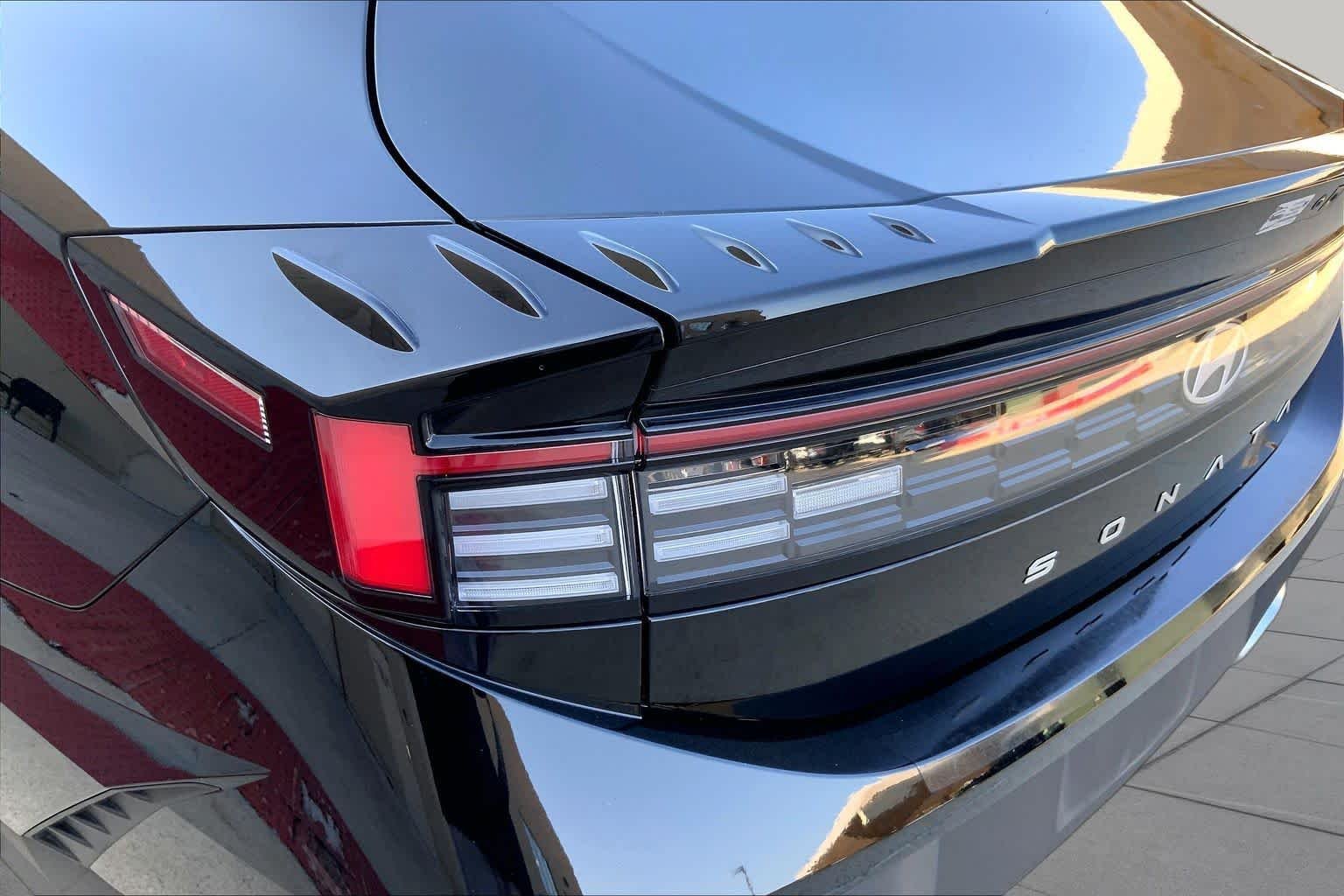 2025 Hyundai Sonata SE - Photo 27