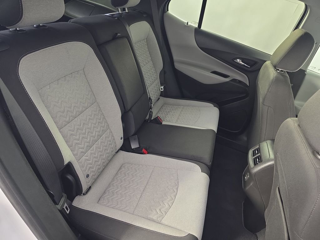 Used 2022 White Chevrolet LT image 31