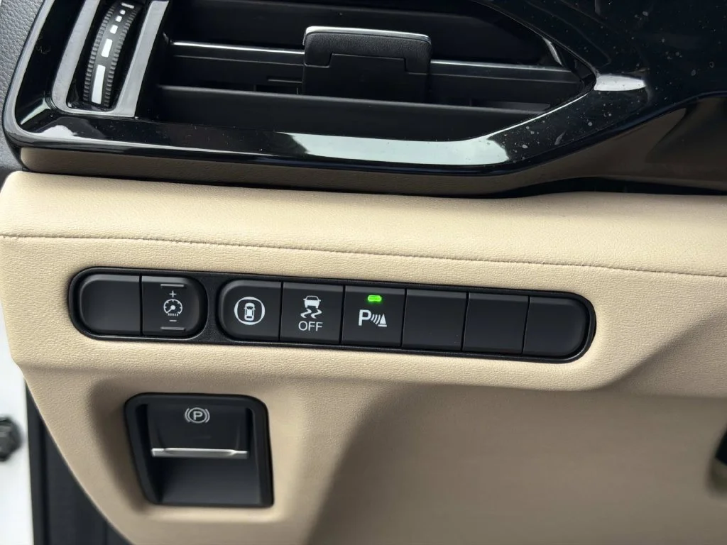 Used 2023  Acura Technology image 21