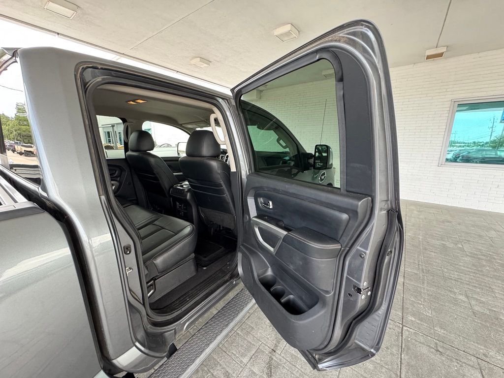 Used 2017 Gray Nissan SL image 23