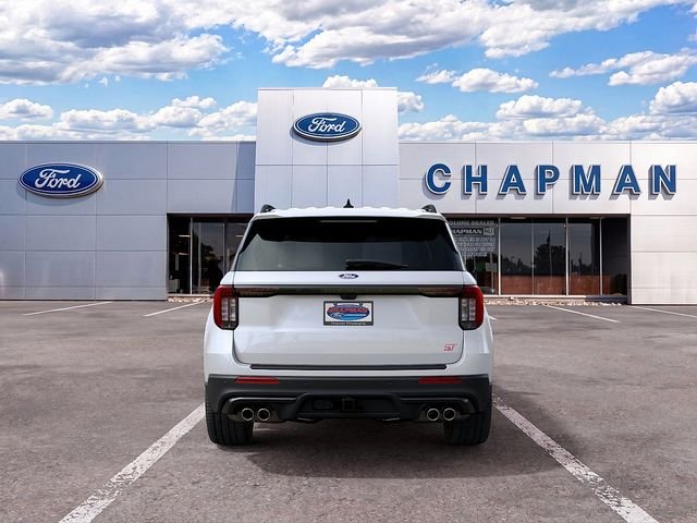 New 2027 Star White Metallic Tri-Coat Ford ST image 4