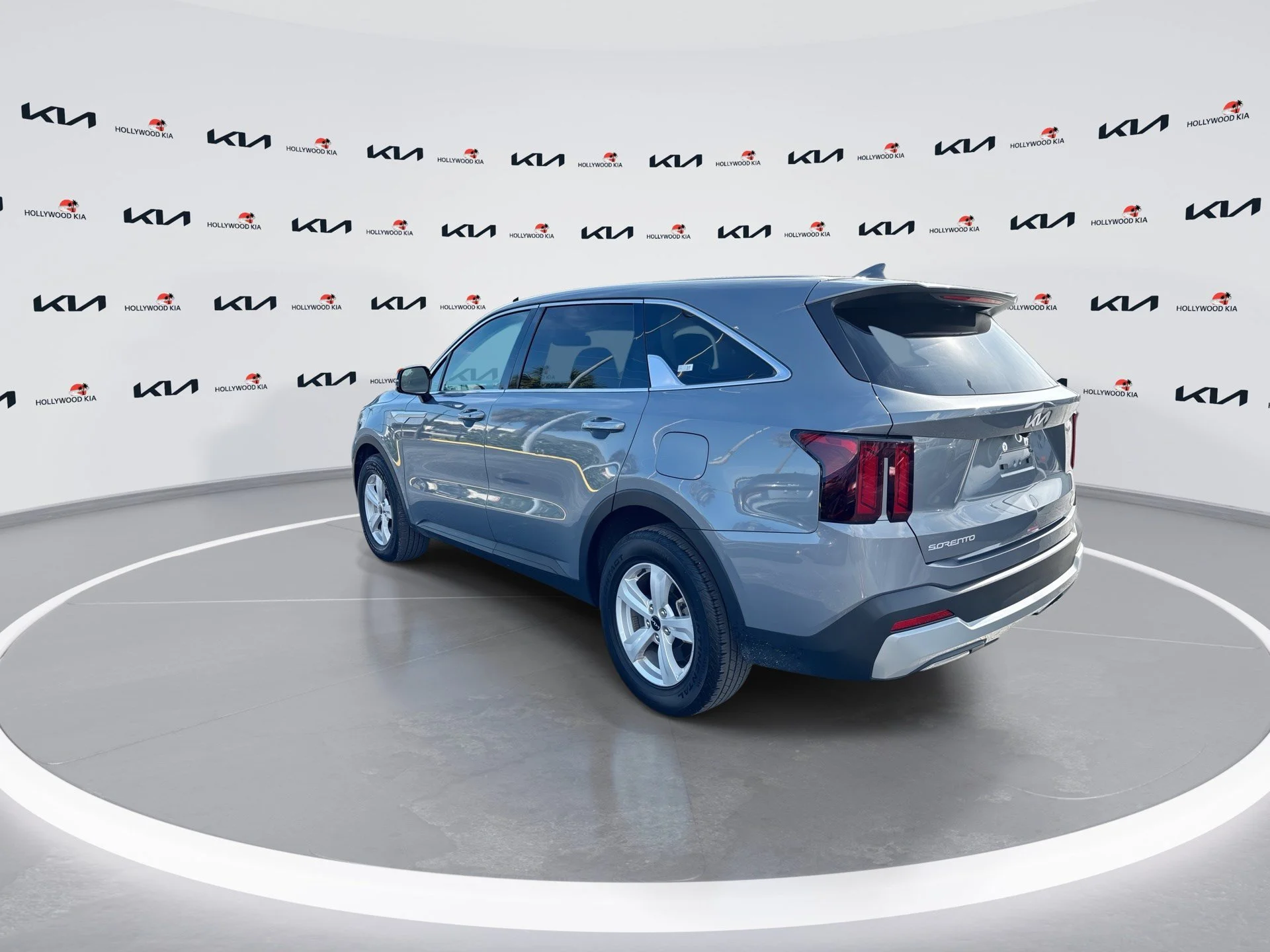 Certified Used 2025 Everlasting Silver Kia LX image 6