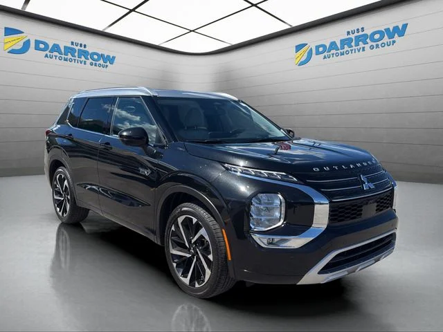 Used 2025 Black Mitsubishi SEL Platinum Edition image 7