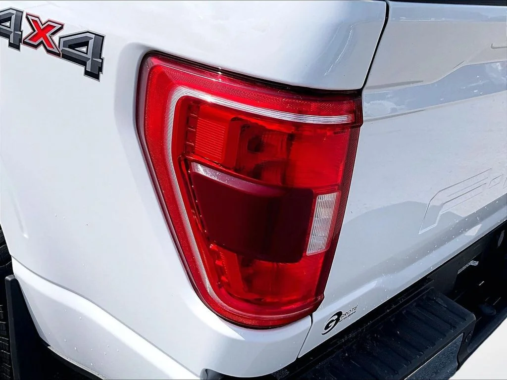 Used 2023 White Ford XLT image 32